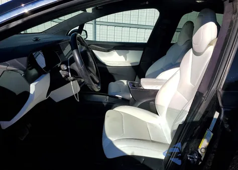 2018 Tesla Model X из США, поврежденный, VIN 5YJXCAE28JF106348